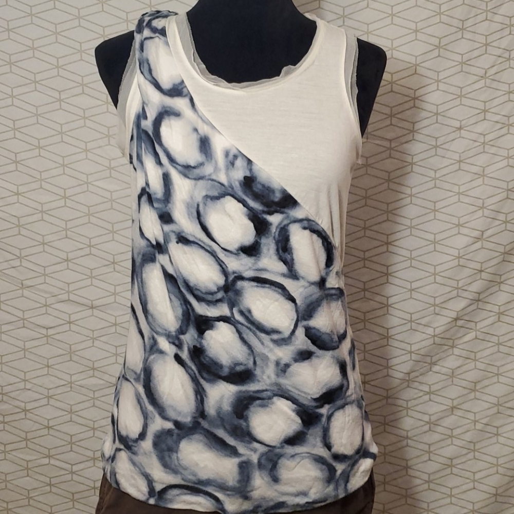 Vera Wang tank top